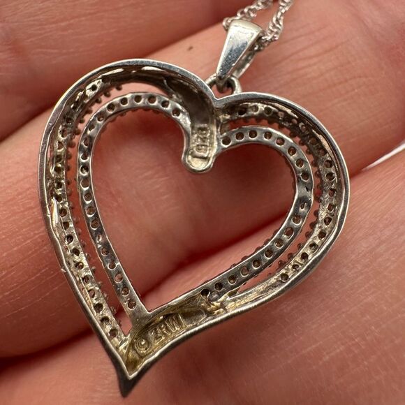 NWT 18" Macy's Sterling Silver heart necklace with 1/4ctw natural diamonds! - Picture 5 of 12